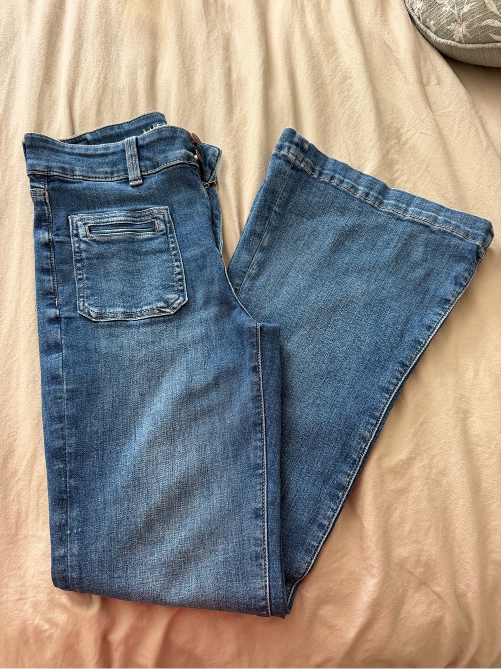 American Eagle Outfitters Medium Blue Flare Jeans